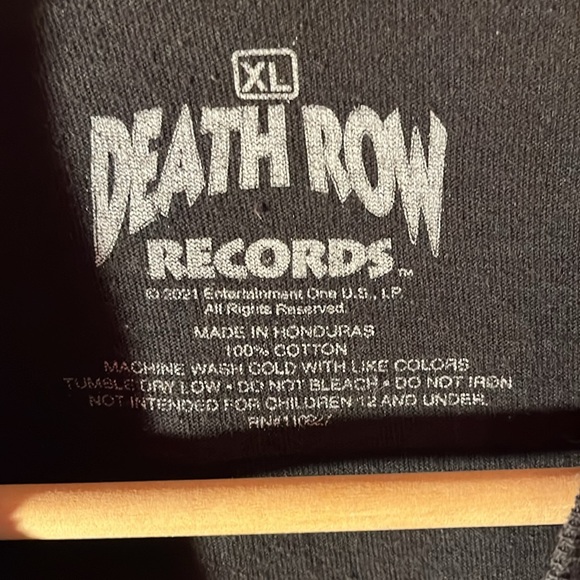 Black DEATH ROW RECORDS tee shirt. - Picture 3 of 4